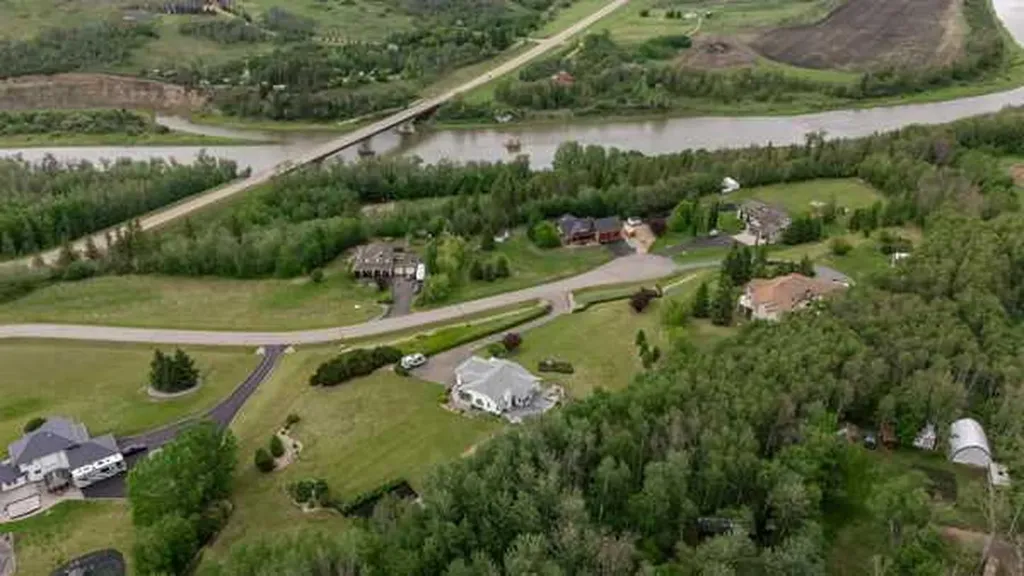 26110 Highway 11 Rural Red Deer County AB T4E1C2