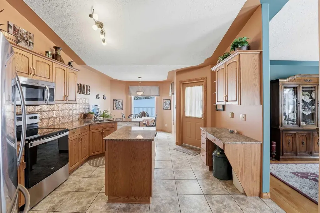 26110 Highway 11 Rural Red Deer County AB T4E1C2