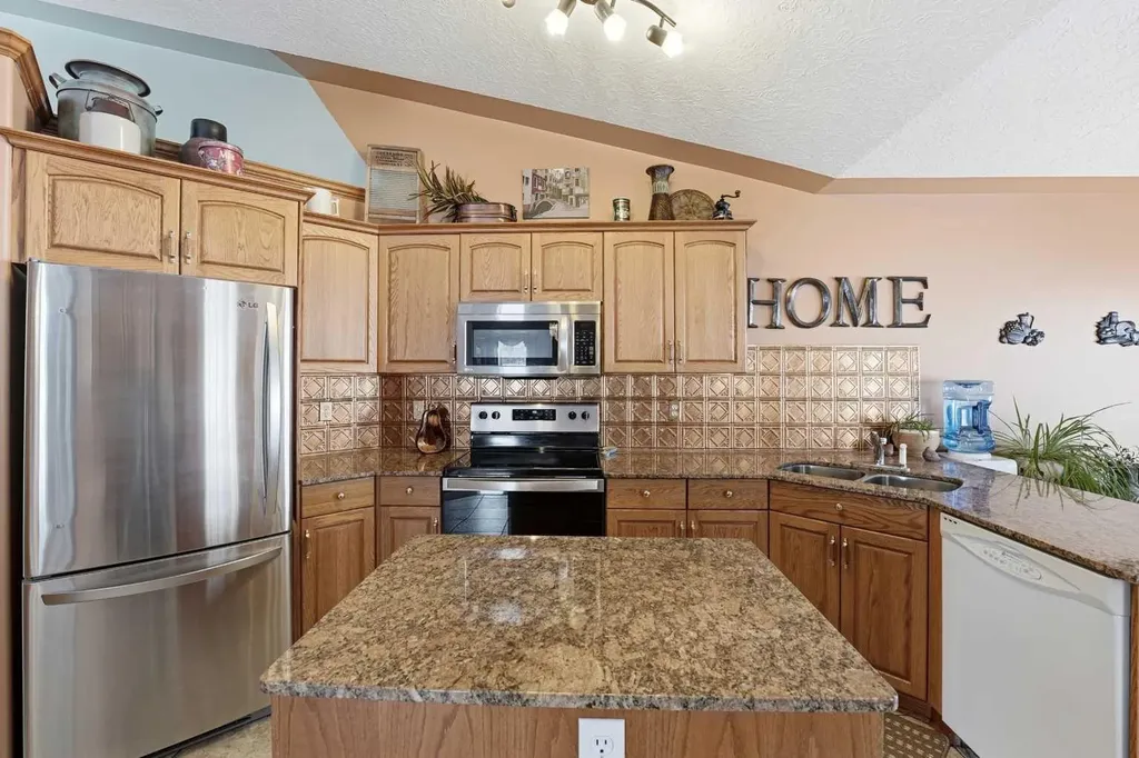 26110 Highway 11 Rural Red Deer County AB T4E1C2