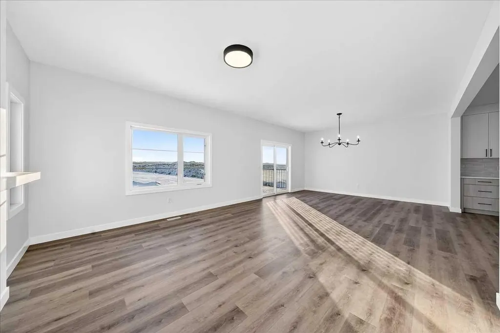 3 Lakewood Way Strathmore AB T1P 2J5