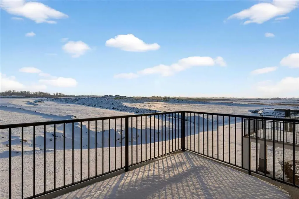 3 Lakewood Way Strathmore AB T1P 2J5