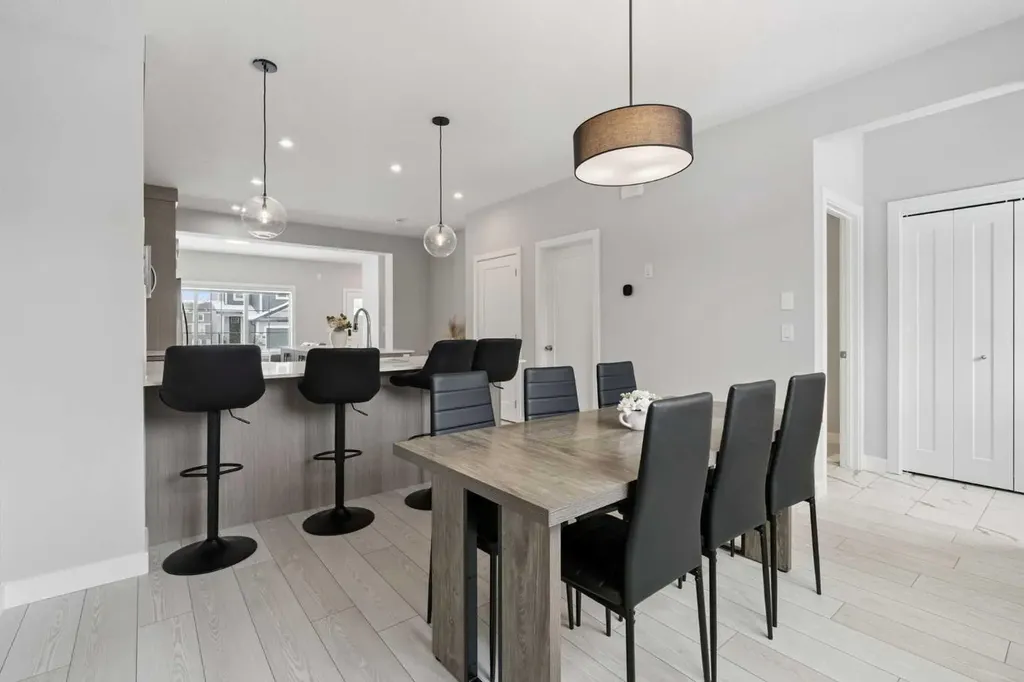 556 Chelsea Gardens Chestermere AB T1X2V4