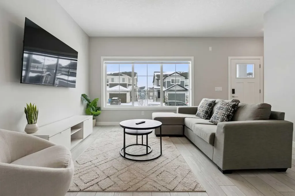 556 Chelsea Gardens Chestermere AB T1X2V4