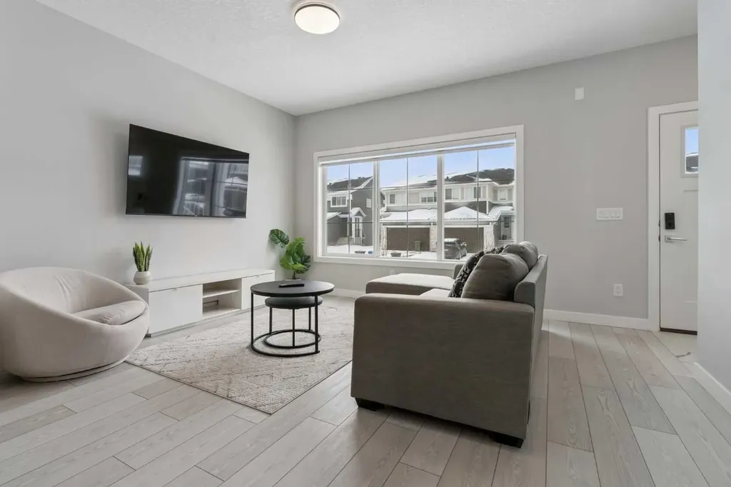 556 Chelsea Gardens Chestermere AB T1X2V4