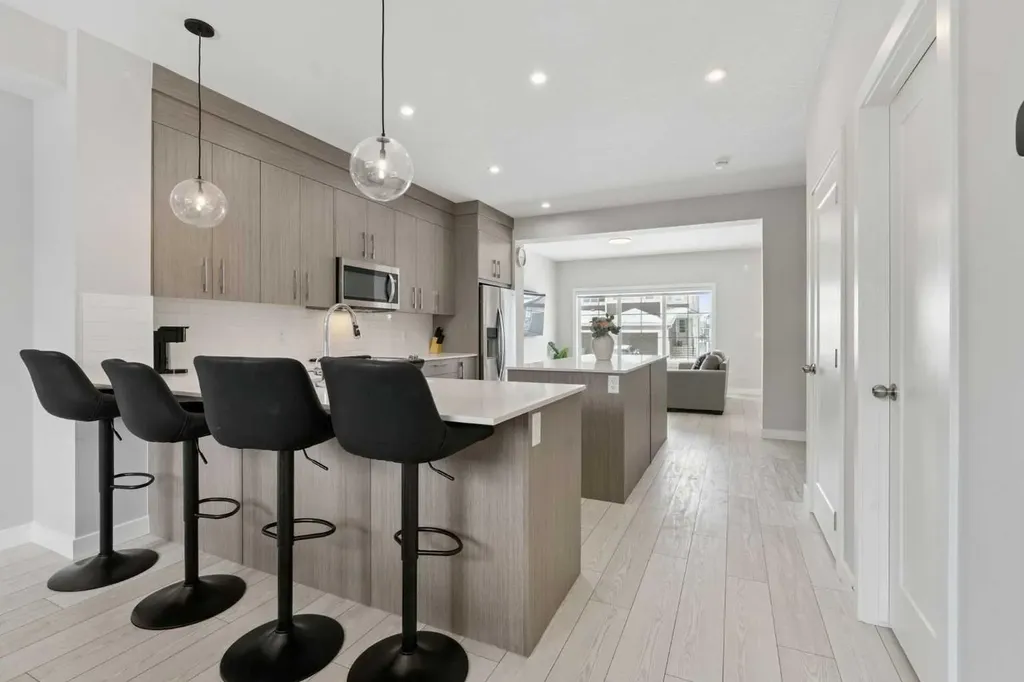 556 Chelsea Gardens Chestermere AB T1X2V4