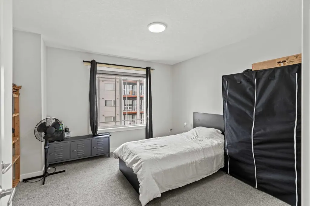 95 Skyview Close NE Calgary AB T3N 1X2