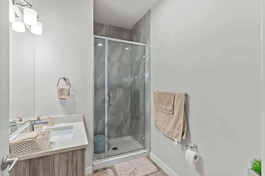 95 Skyview Close NE Calgary AB T3N 1X2