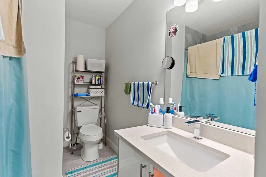 95 Skyview Close NE Calgary AB T3N 1X2