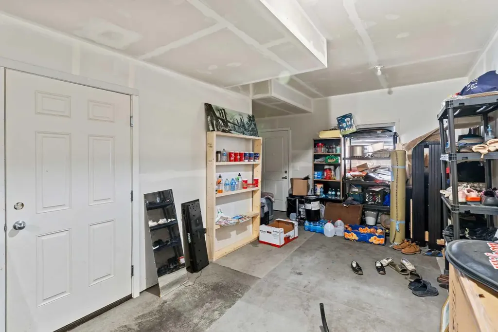 95 Skyview Close NE Calgary AB T3N 1X2