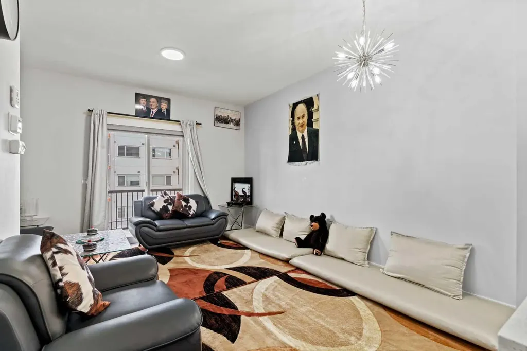 95 Skyview Close NE Calgary AB T3N 1X2