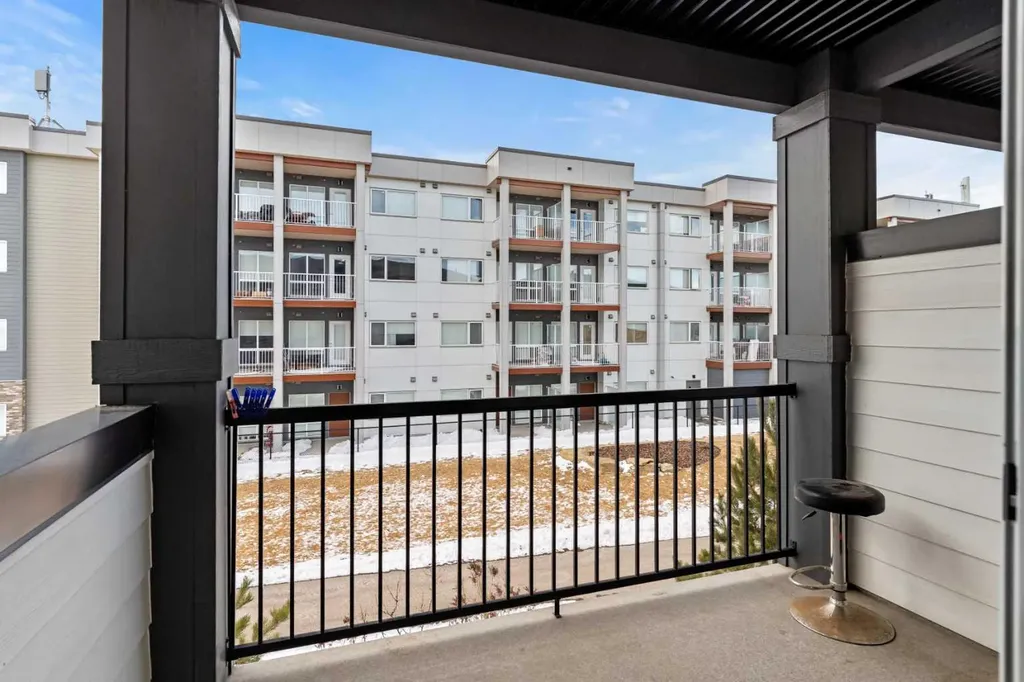 95 Skyview Close NE Calgary AB T3N 1X2