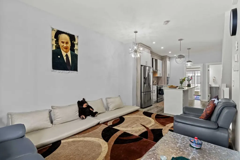 95 Skyview Close NE Calgary AB T3N 1X2