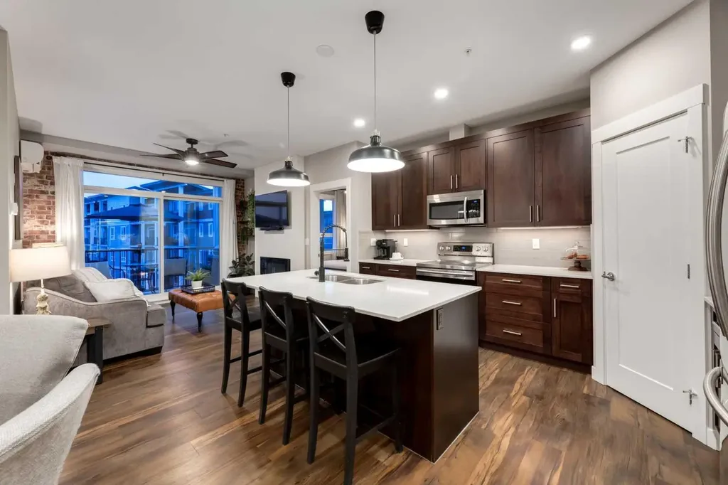 10 Walgrove Walk SE Calgary AB T2X 4E3