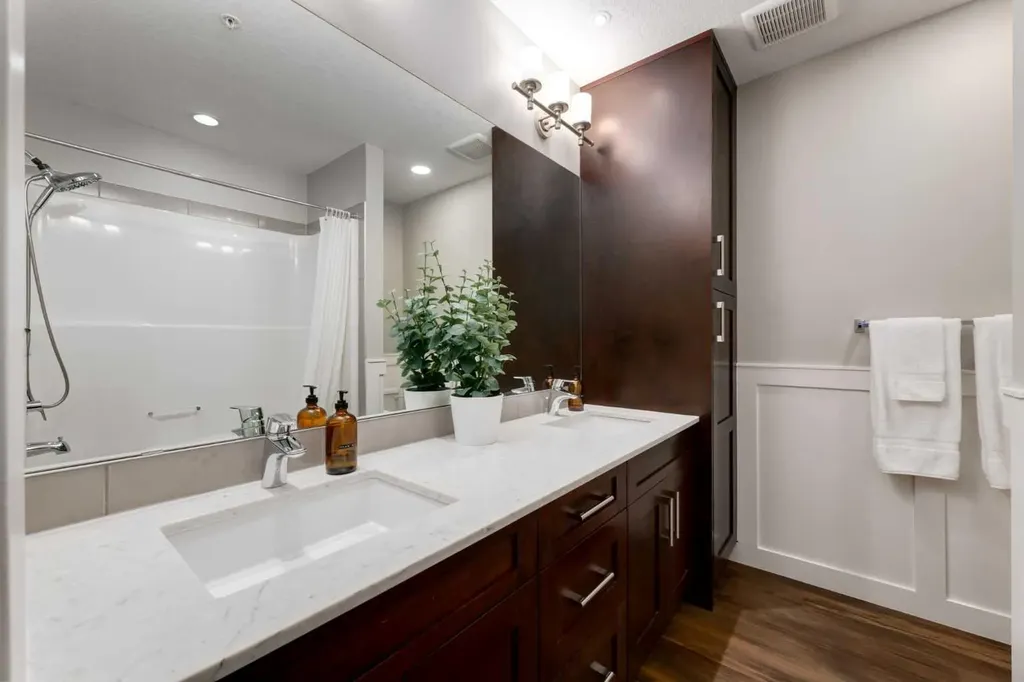 10 Walgrove Walk SE Calgary AB T2X 4E3