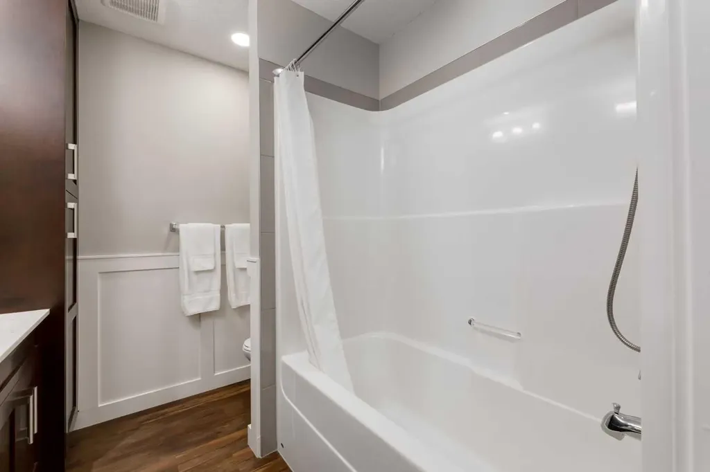 10 Walgrove Walk SE Calgary AB T2X 4E3