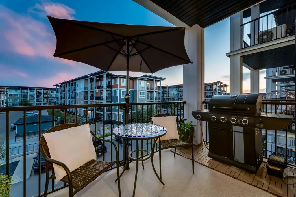 10 Walgrove Walk SE Calgary AB T2X 4E3