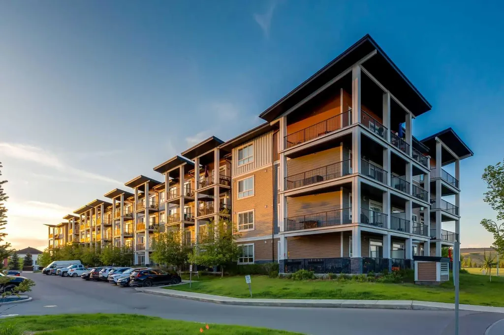 10 Walgrove Walk SE Calgary AB T2X 4E3