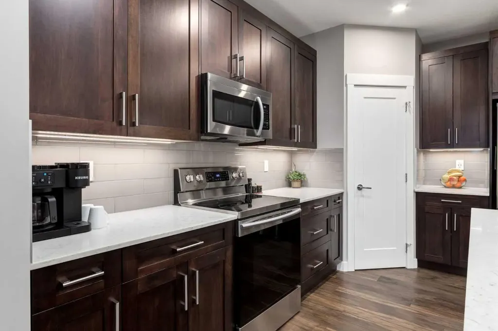 10 Walgrove Walk SE Calgary AB T2X 4E3