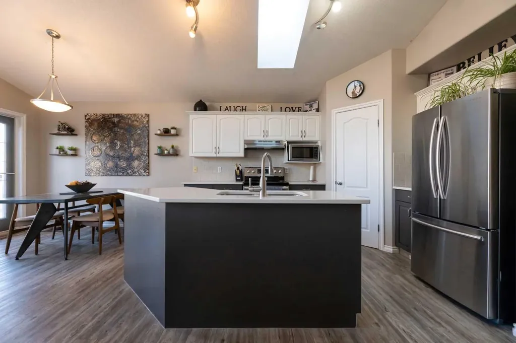 65 Heritage Circle W Lethbridge AB T1K 7T3