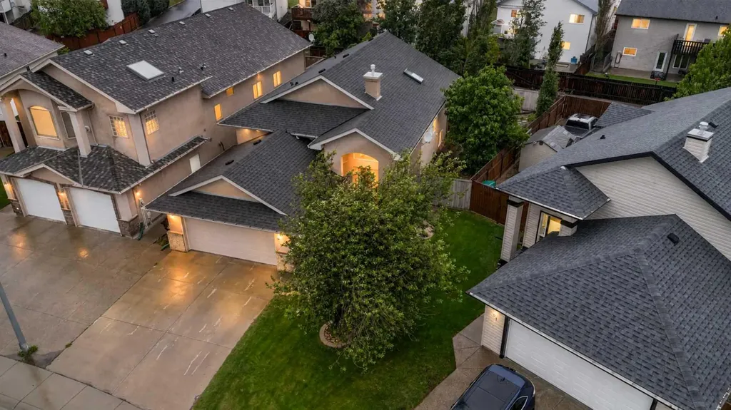 65 Heritage Circle W Lethbridge AB T1K 7T3