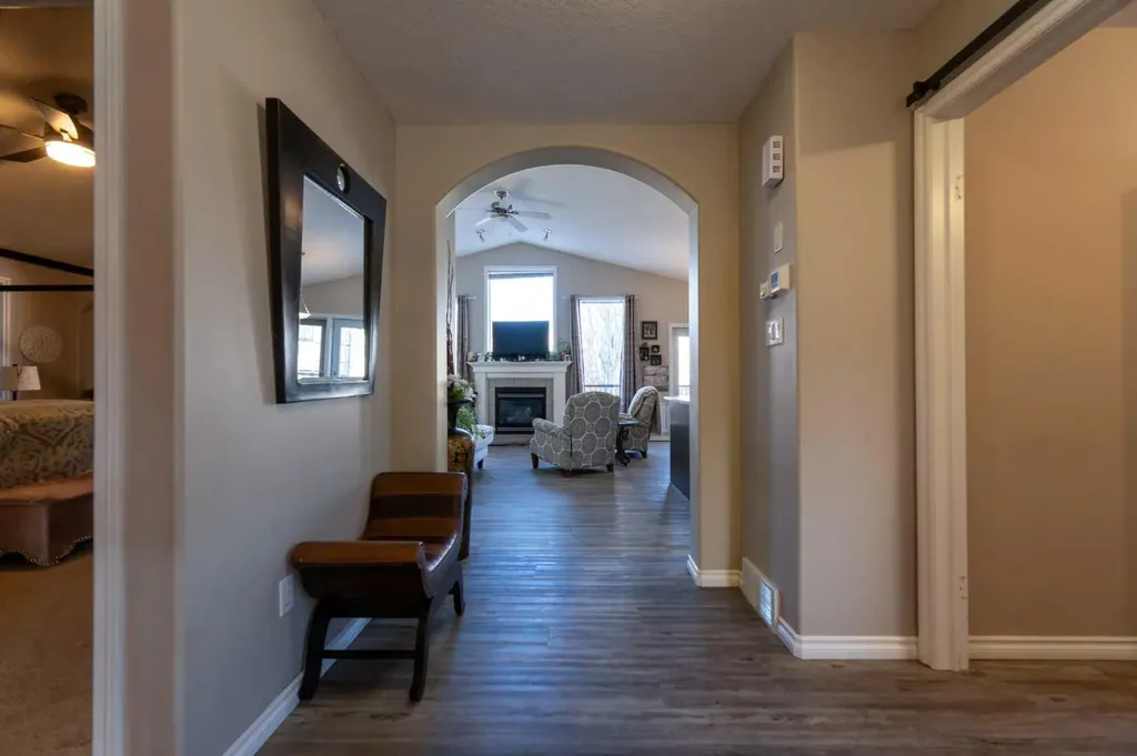 65 Heritage Circle W Lethbridge AB T1K 7T3