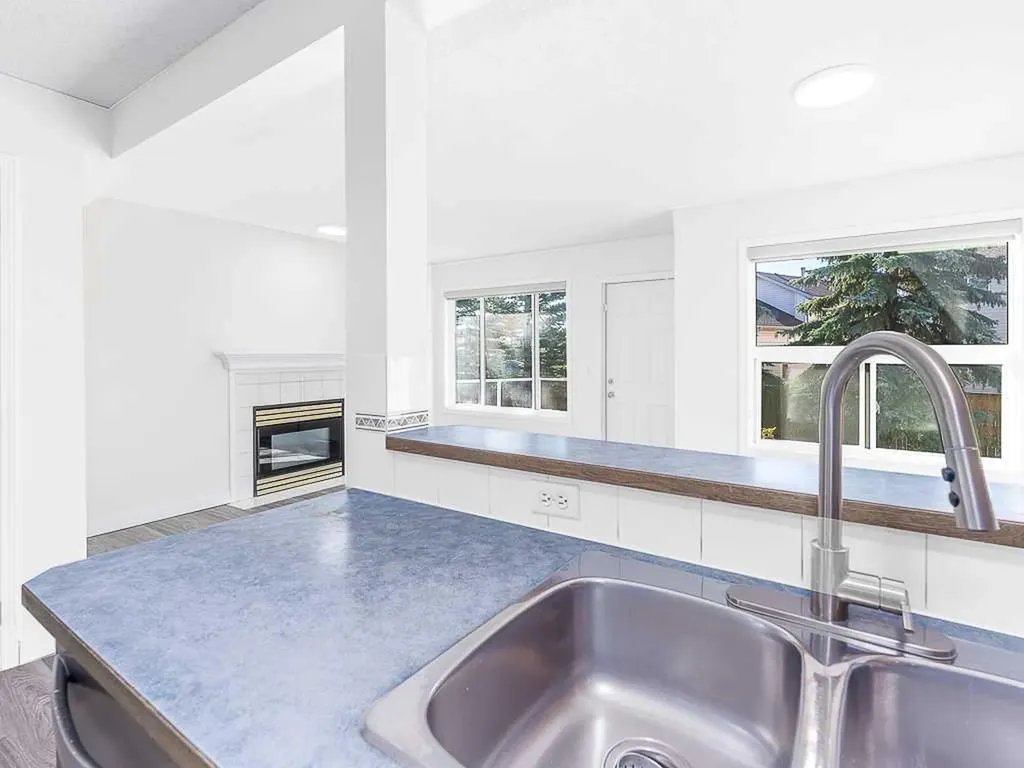 100 Catalina Circle NE Calgary AB T1Y 7B7
