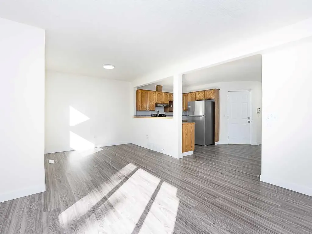 100 Catalina Circle NE Calgary AB T1Y 7B7