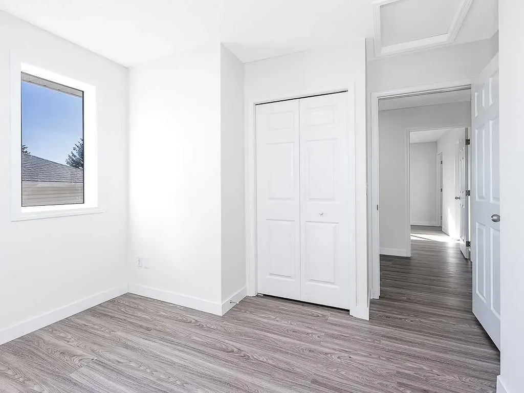 100 Catalina Circle NE Calgary AB T1Y 7B7