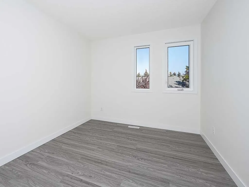 100 Catalina Circle NE Calgary AB T1Y 7B7