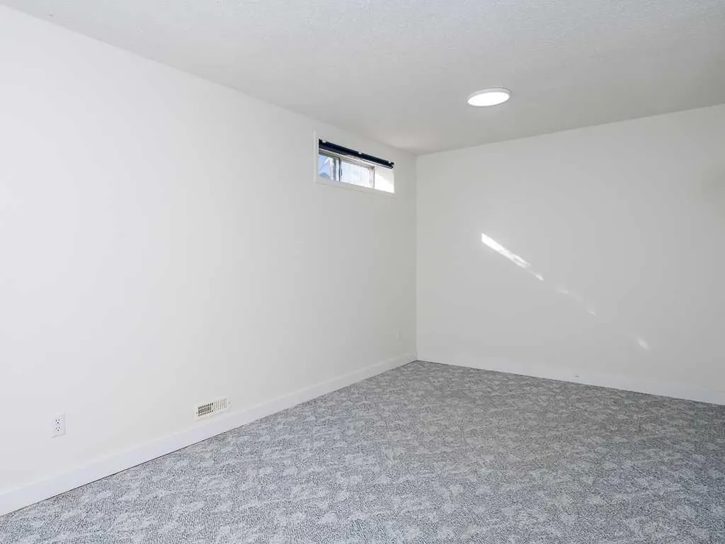 100 Catalina Circle NE Calgary AB T1Y 7B7