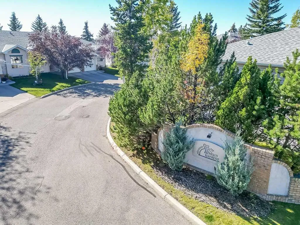 100 Catalina Circle NE Calgary AB T1Y 7B7
