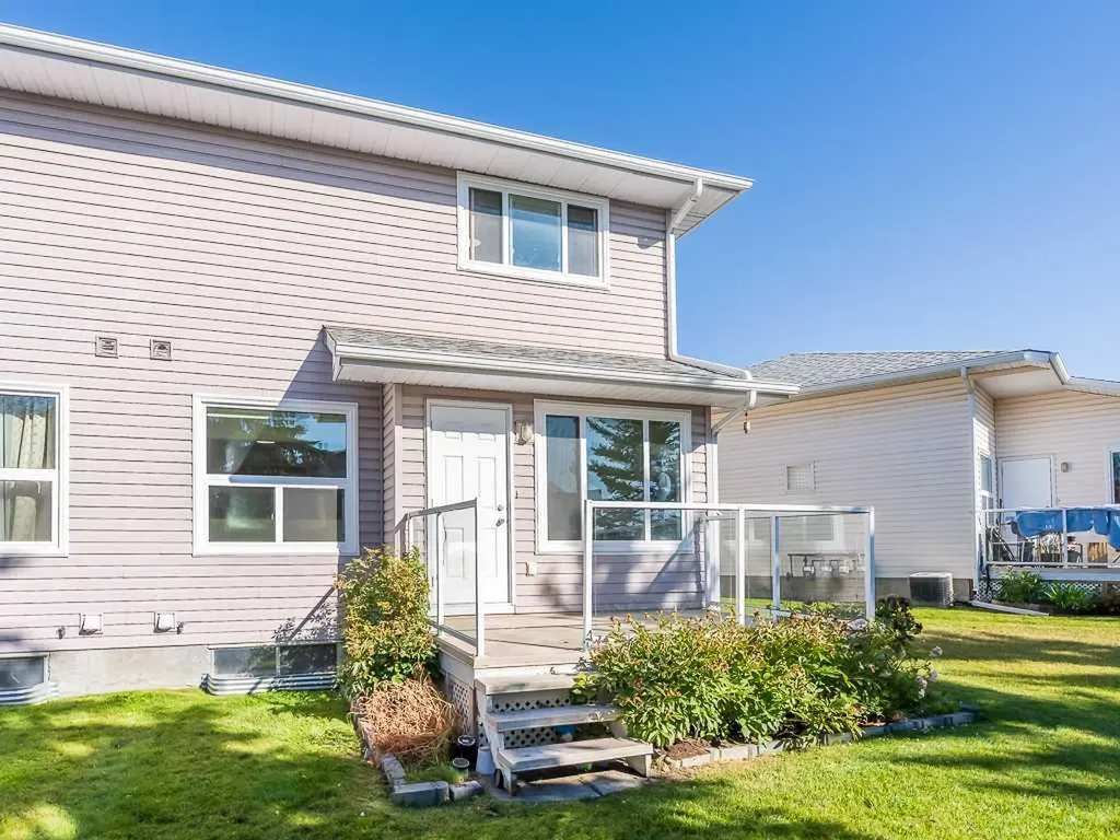 100 Catalina Circle NE Calgary AB T1Y 7B7