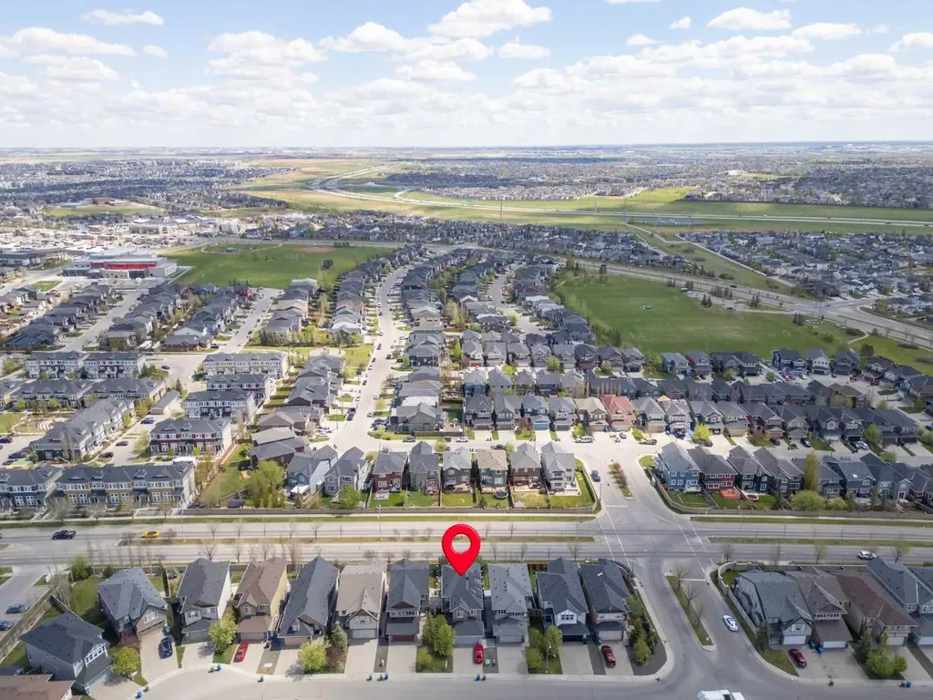 21 Evansview Manor NW Calgary AB T3P 0J7