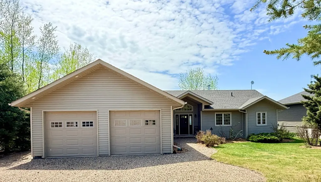 203 Northern Meadows Drive Lac Des Iles SK S0M 1A0