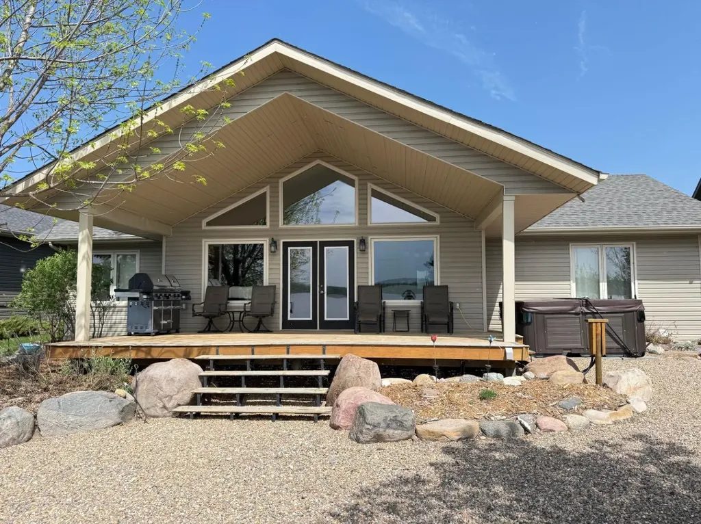 203 Northern Meadows Drive Lac Des Iles SK S0M 1A0