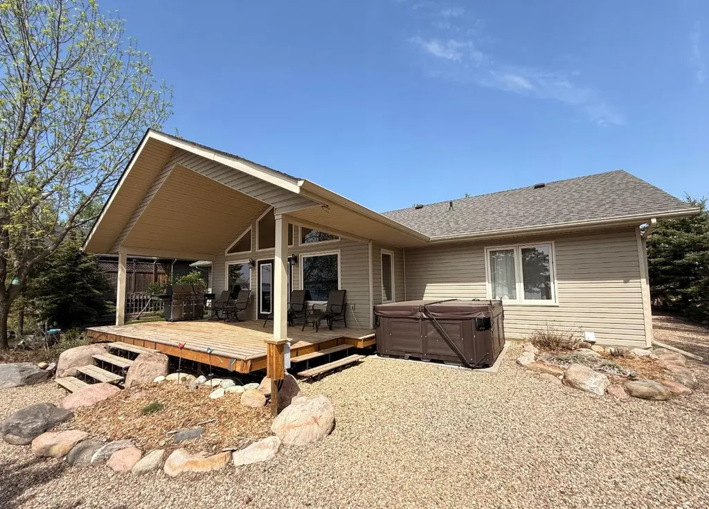 203 Northern Meadows Drive Lac Des Iles SK S0M 1A0