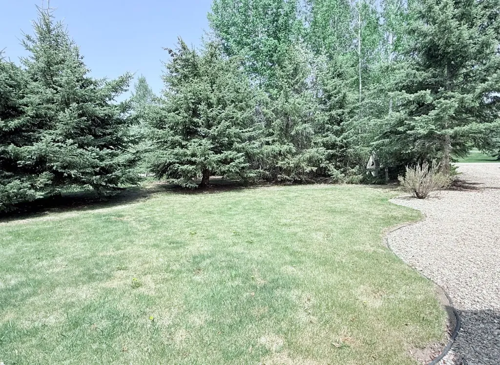 203 Northern Meadows Drive Lac Des Iles SK S0M 1A0
