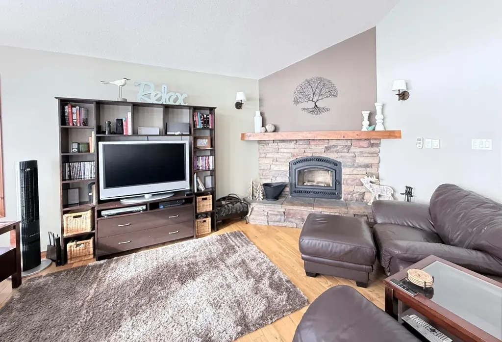 203 Northern Meadows Drive Lac Des Iles SK S0M 1A0