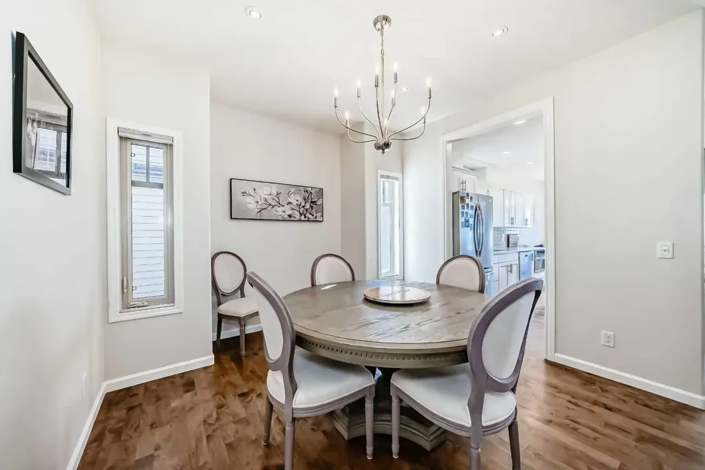 5 Bridle Estates Road SW Calgary AB T2Y 5A8