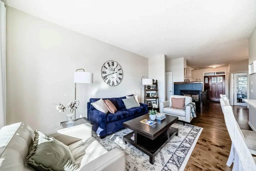 5 Bridle Estates Road SW Calgary AB T2Y 5A8