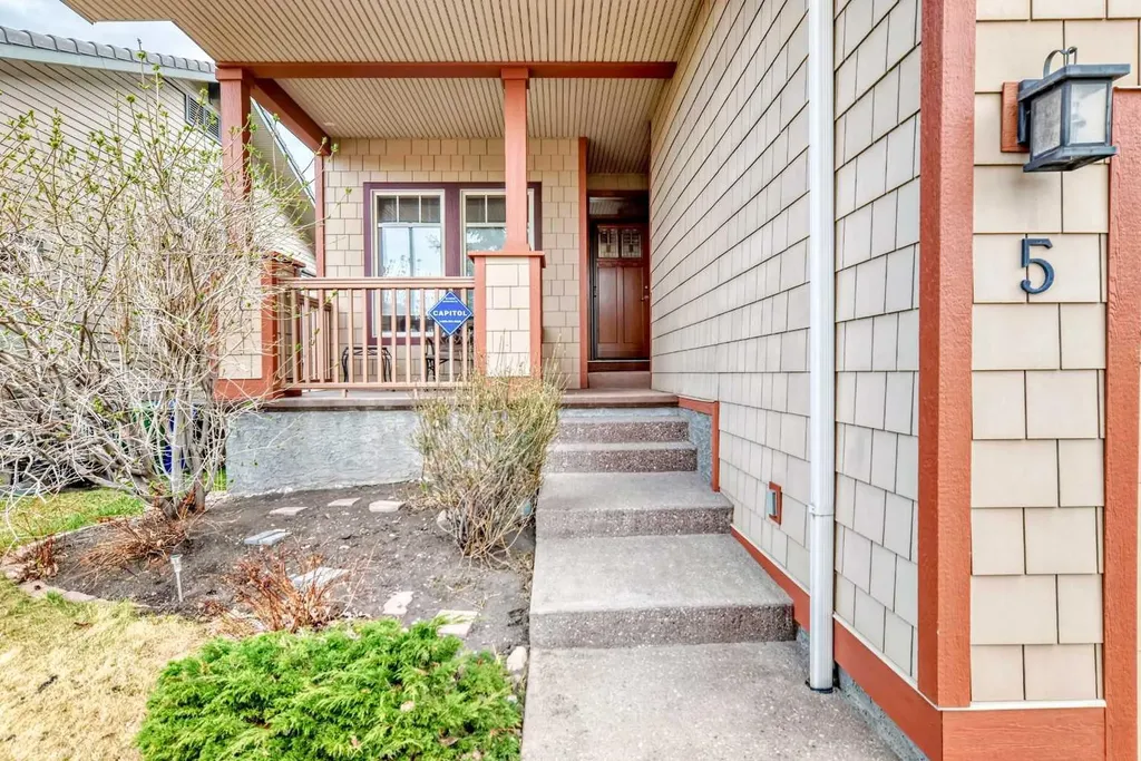 5 Bridle Estates Road SW Calgary AB T2Y 5A8