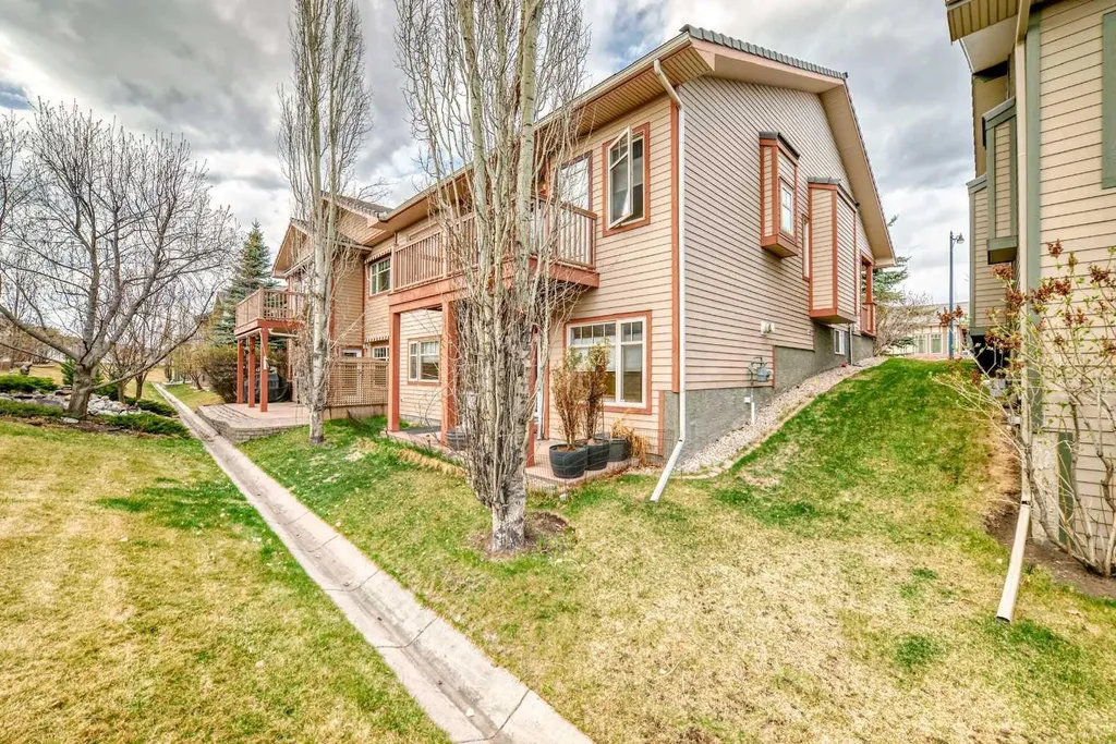 5 Bridle Estates Road SW Calgary AB T2Y 5A8
