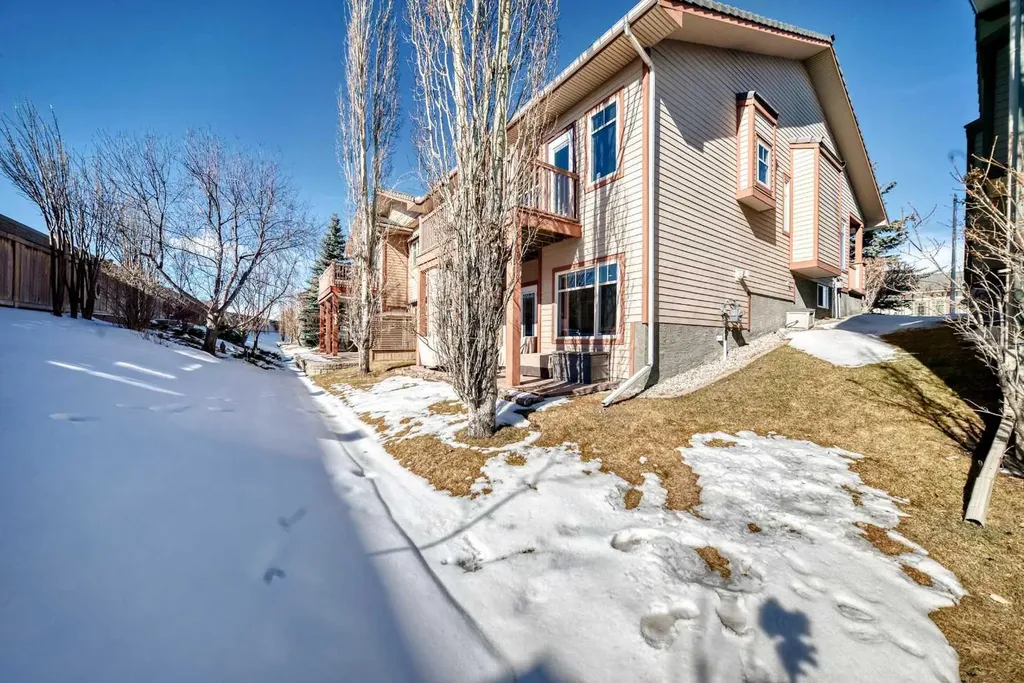 5 Bridle Estates Road SW Calgary AB T2Y 5A8