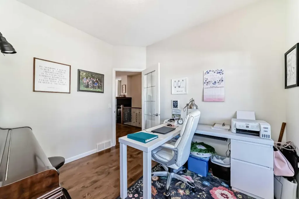 5 Bridle Estates Road SW Calgary AB T2Y 5A8