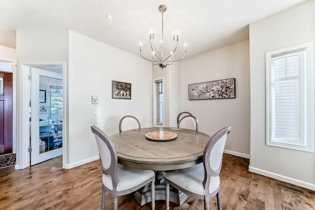 5 Bridle Estates Road SW Calgary AB T2Y 5A8
