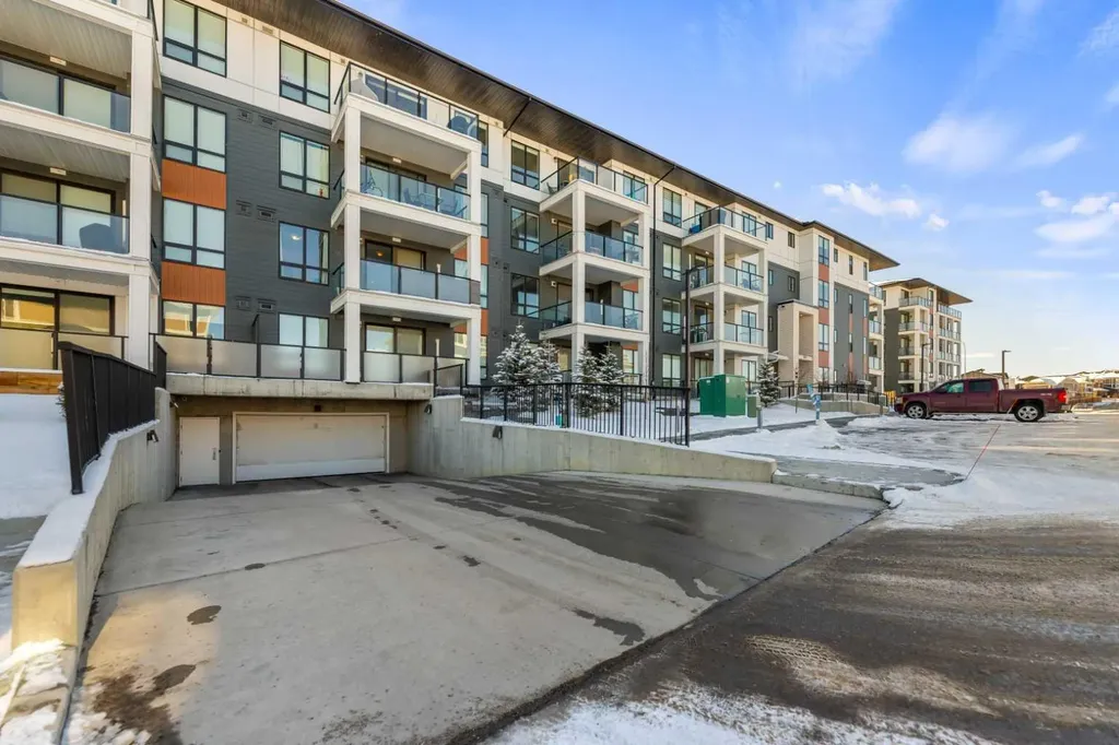 15 Sage Meadows Landing NW Calgary AB T3P 1E5