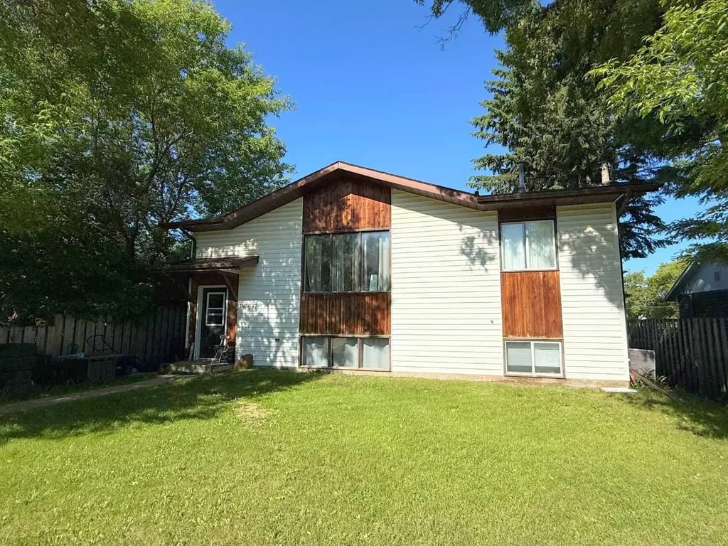 4909 42 Street Athabasca AB T9S 1P7