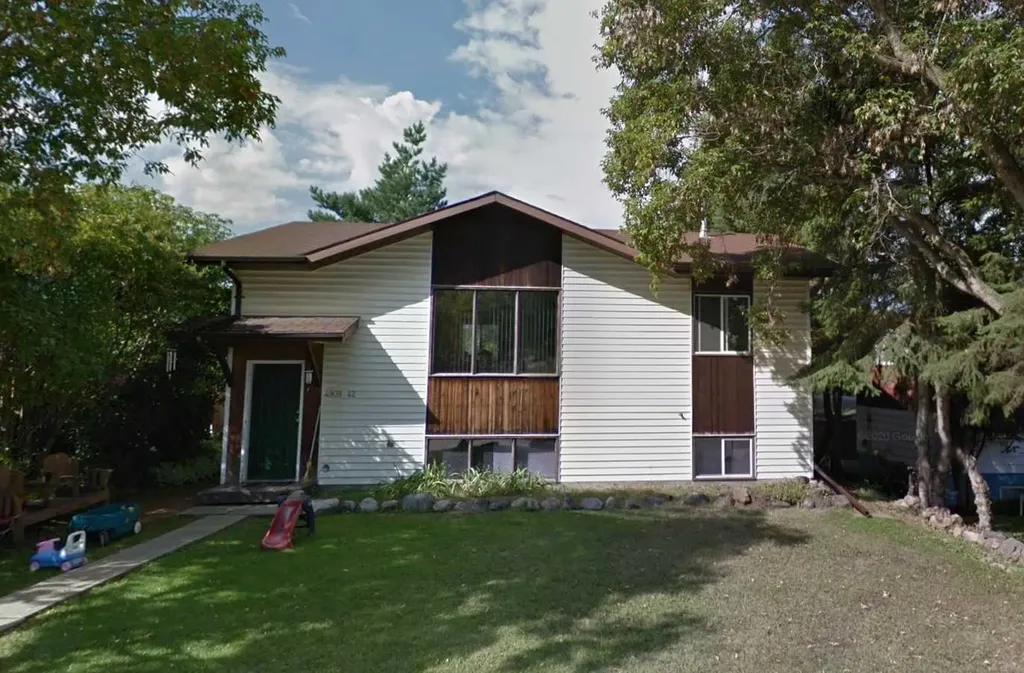 4909 42 Street Athabasca AB T9S 1P7