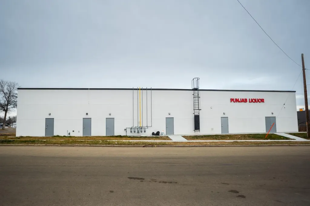 7 Mt. Pleasant Drive Camrose AB T4V 2L9