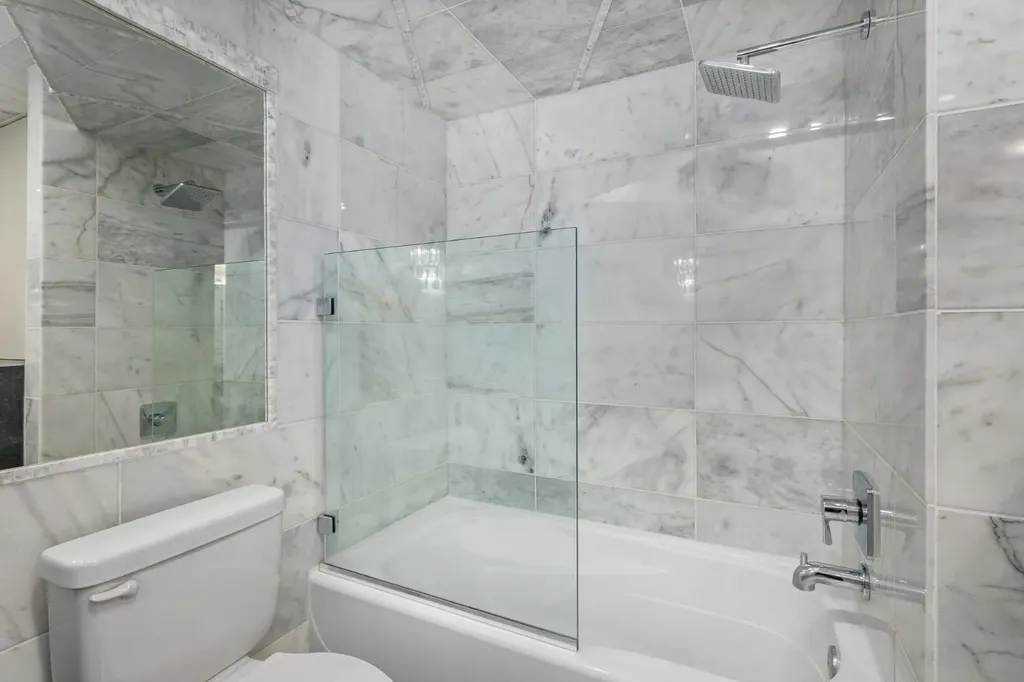 112 23 Avenue SW Calgary AB T2Z 5C7